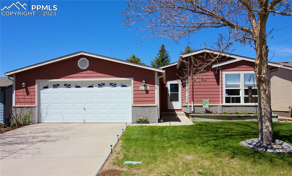 Listing 2875767, Image 1 of 31