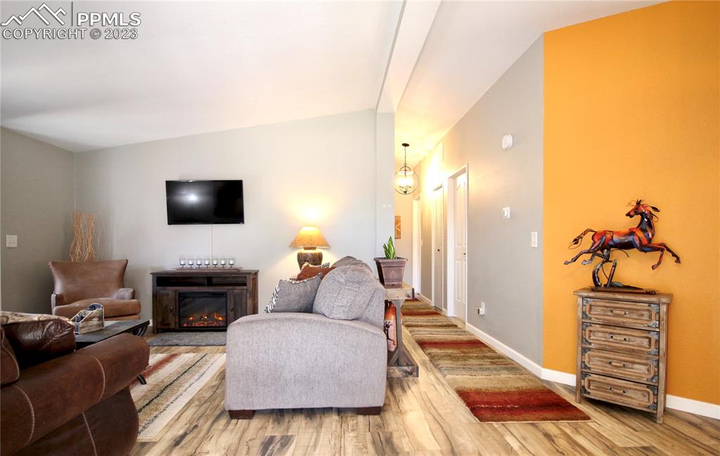 Listing 2875767, Image 8 of 31