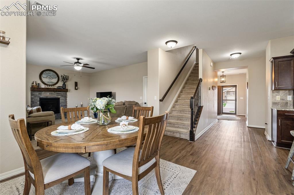 Image 17 of 43: Dining Area