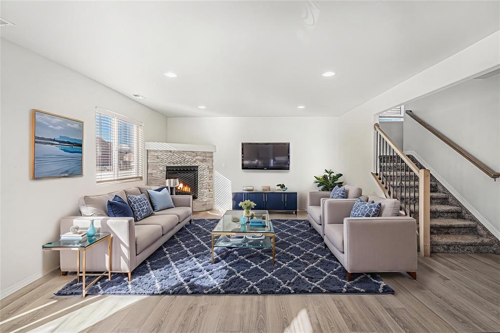 Image 6 of 33: Virtually staged