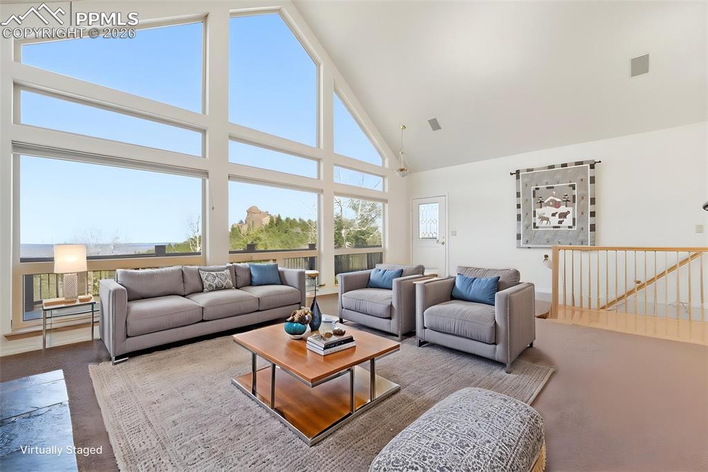 Image 3 of 50: Living Room