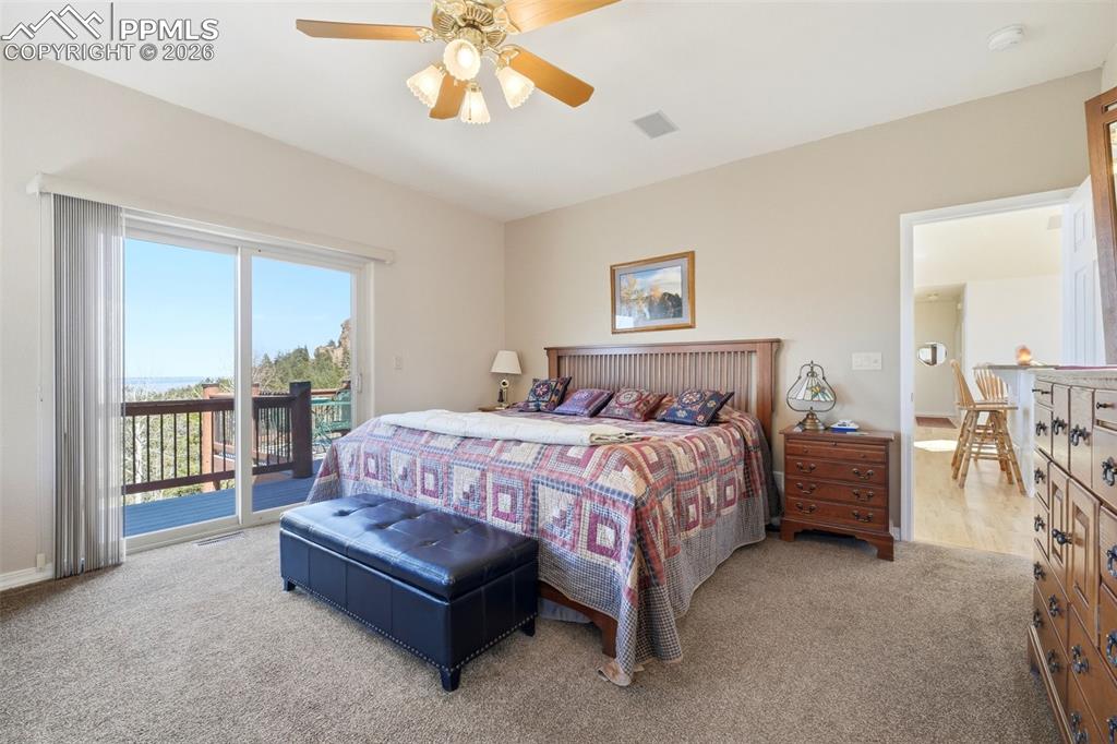 Image 42 of 50: Bedroom