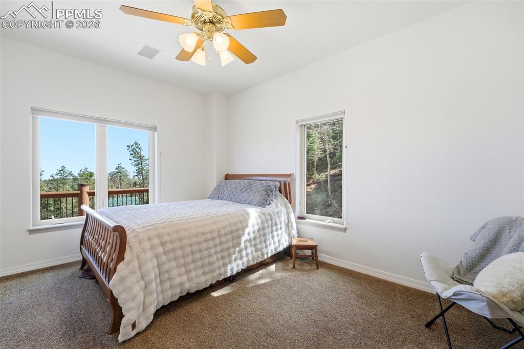 Image 43 of 50: Bedroom