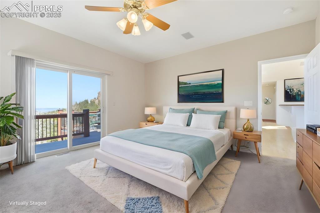 Image 8 of 50: Bedroom