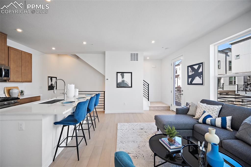 Image 10 of 21: Living Room