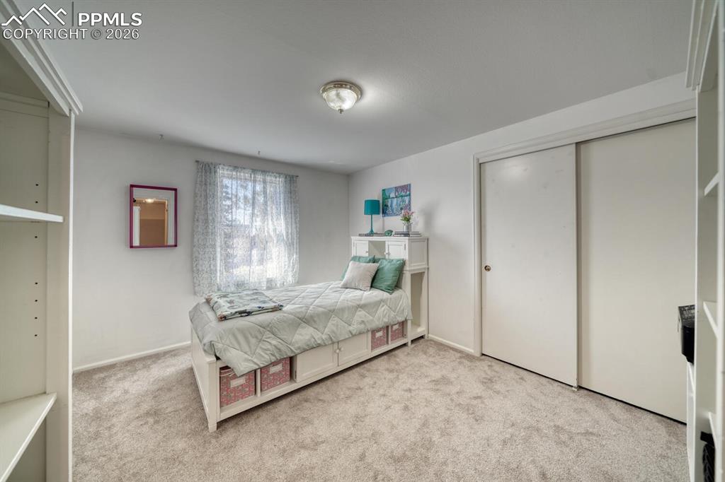 Image 23 of 43: Bedroom