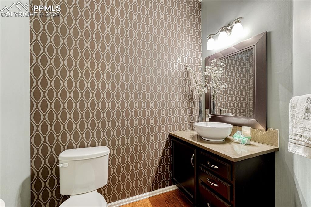 Image 37 of 50: Bathroom