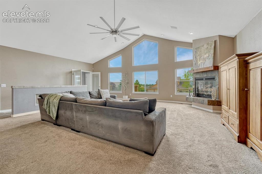 Image 11 of 50: Living Room