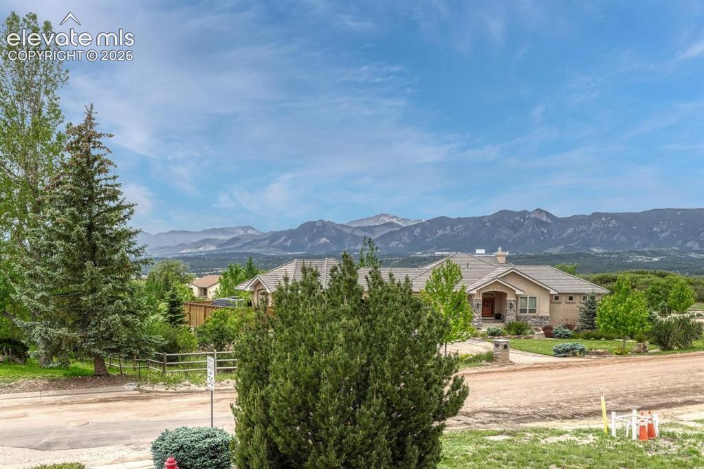 Image 4 of 50: Unobstructed Front Range and Pikes Peak views.