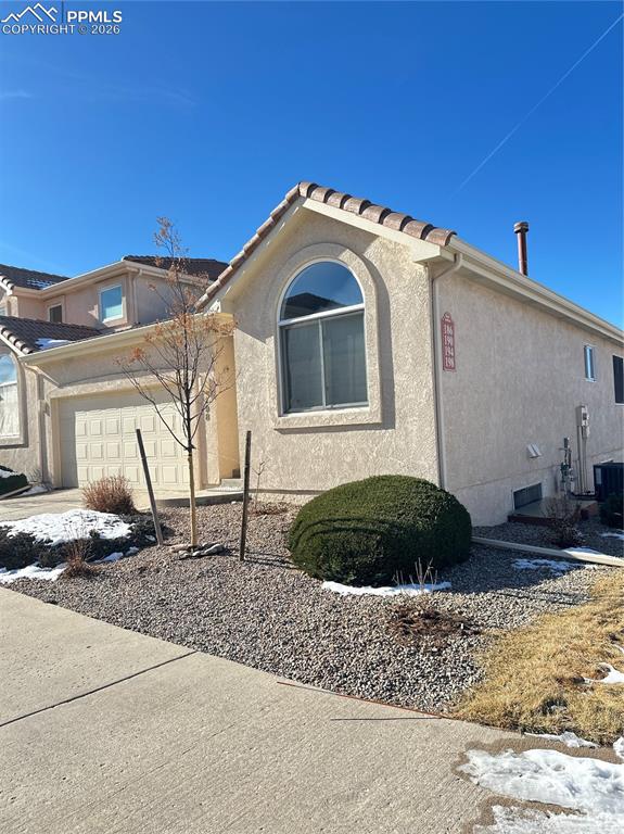 Image 3 of 38: Side of Structure