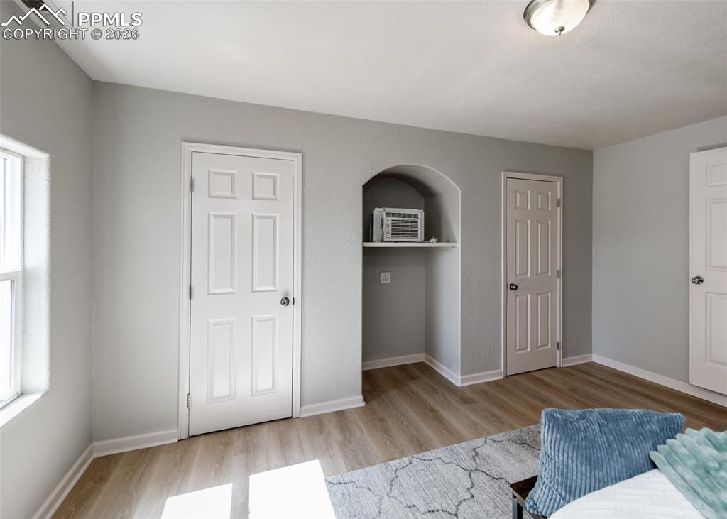 Image 27 of 46: Bedroom