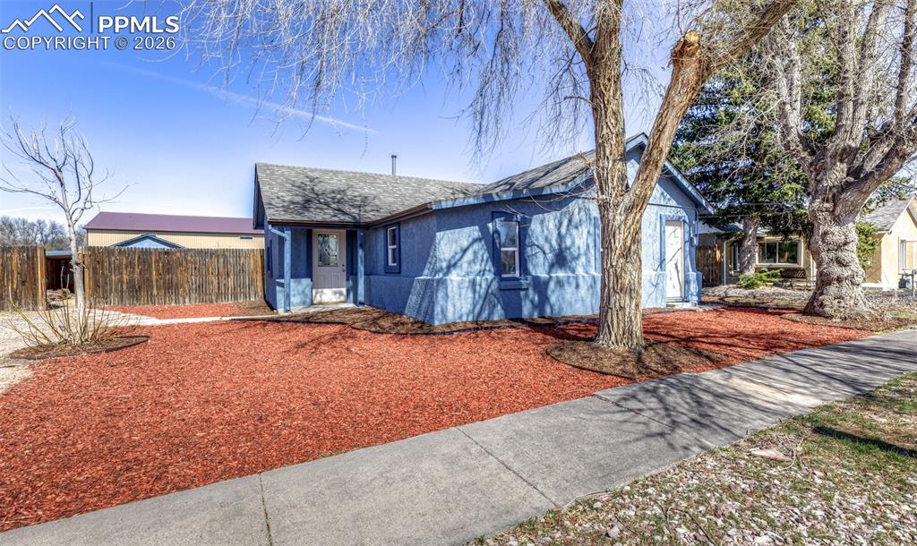 Image 4 of 46: Front of Structure