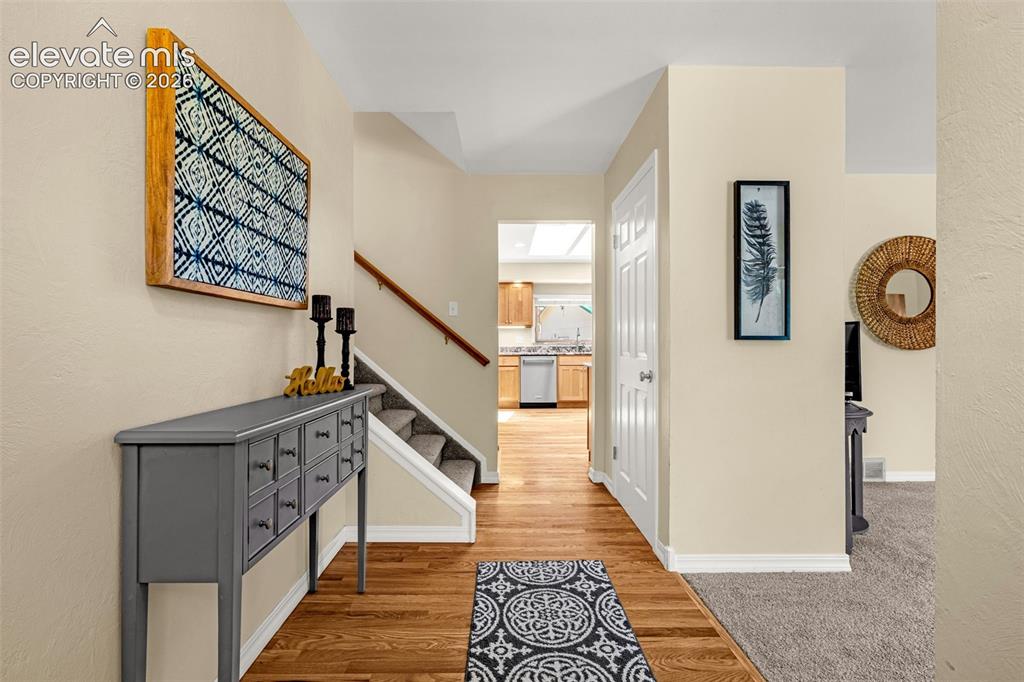 Image 9 of 38: Entry