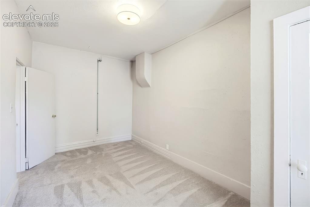 Image 18 of 48: Bedroom