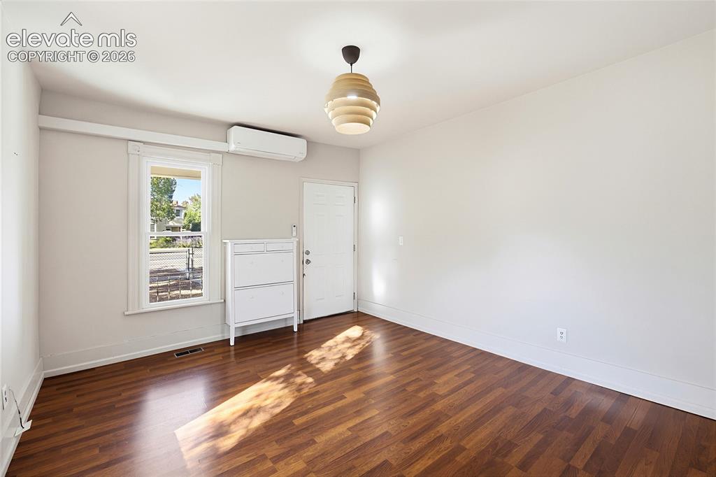 Image 7 of 48: Living Room