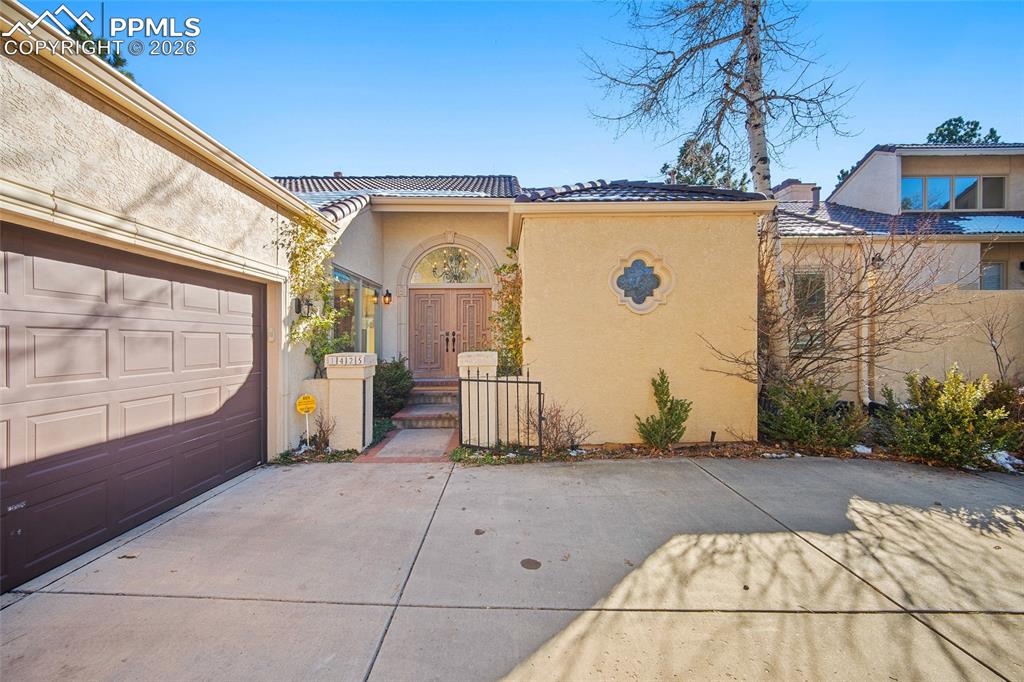 Image 3 of 50: Front of Structure