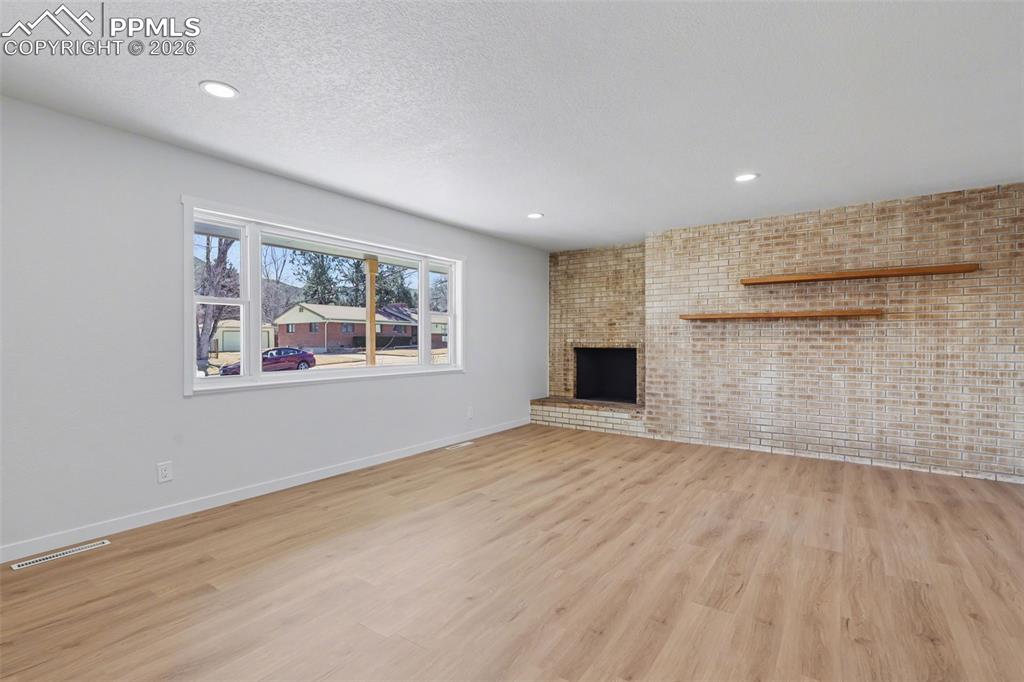 Image 5 of 38: Living Room