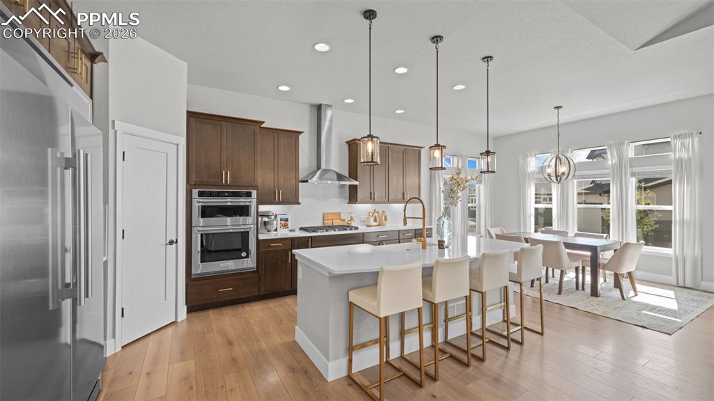Image 14 of 45: Kitchen