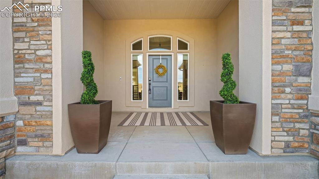 Image 4 of 45: Entry