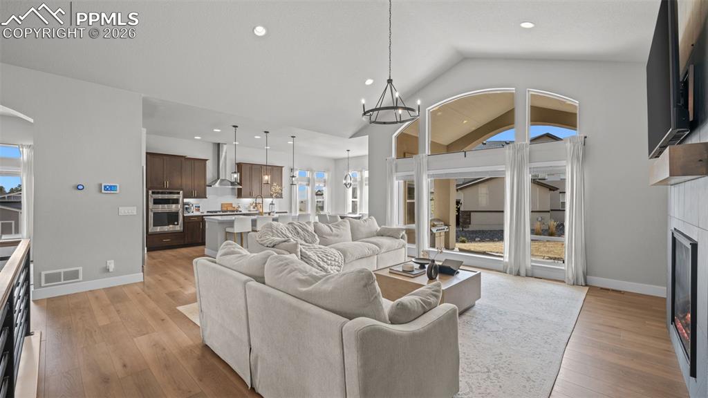 Image 9 of 45: Living Room