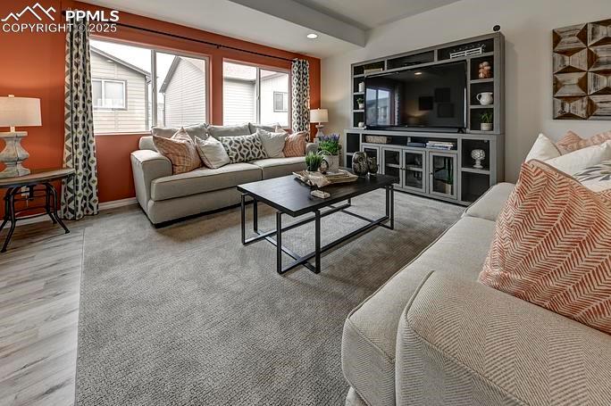 Image 10 of 13: Living Room