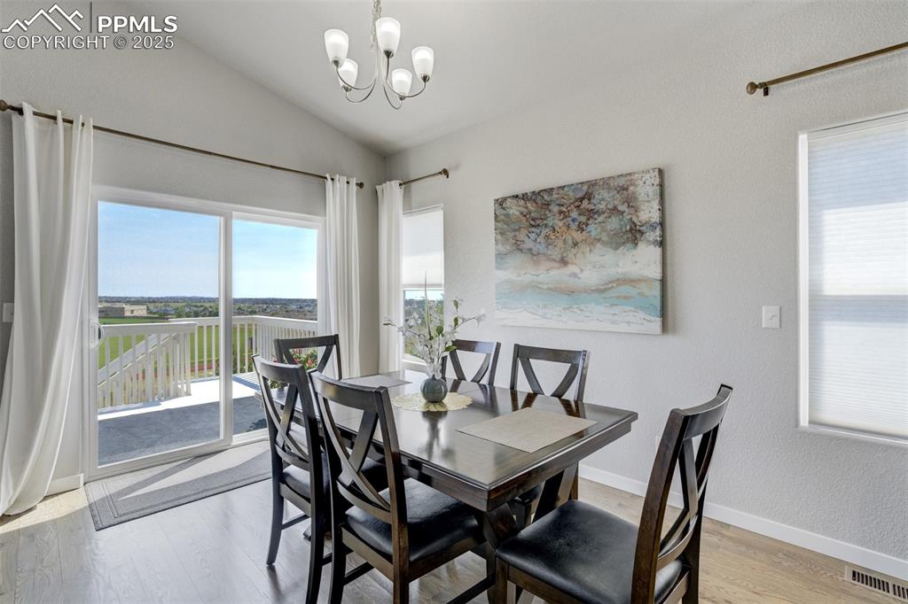 Image 11 of 44: Dining Area