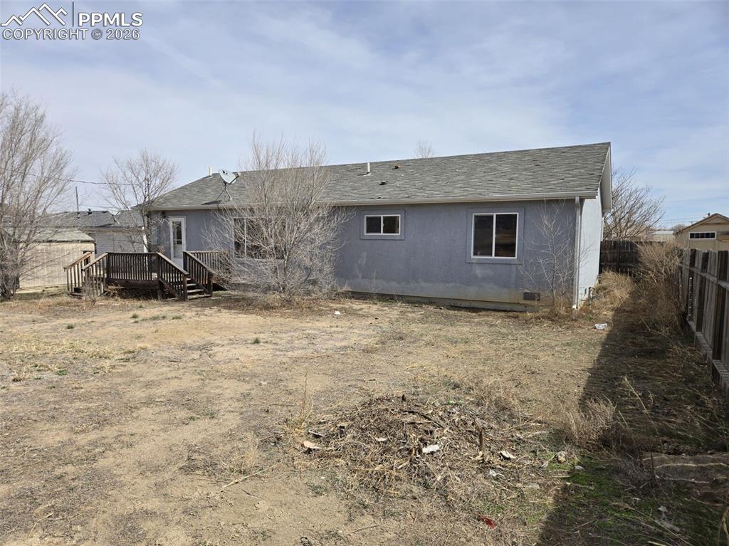 Image 26 of 26: Back of Structure