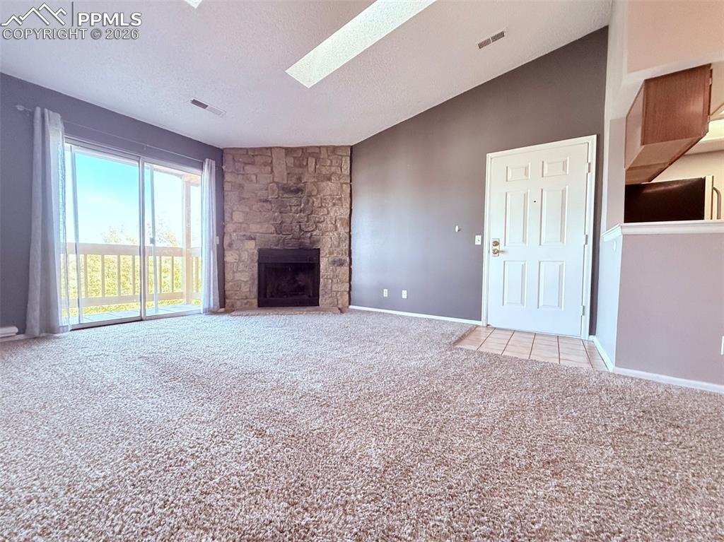 Image 4 of 29: Living Room