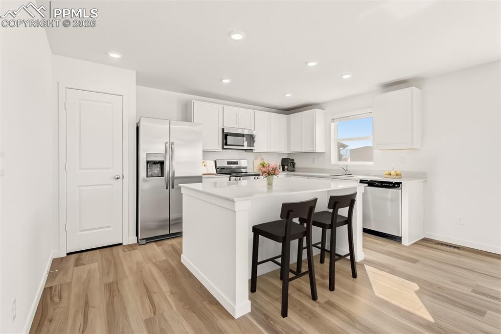 Image 11 of 35: Kitchen