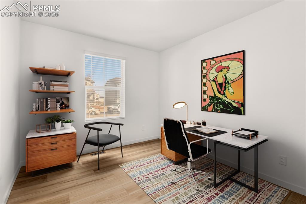 Image 7 of 35: Office