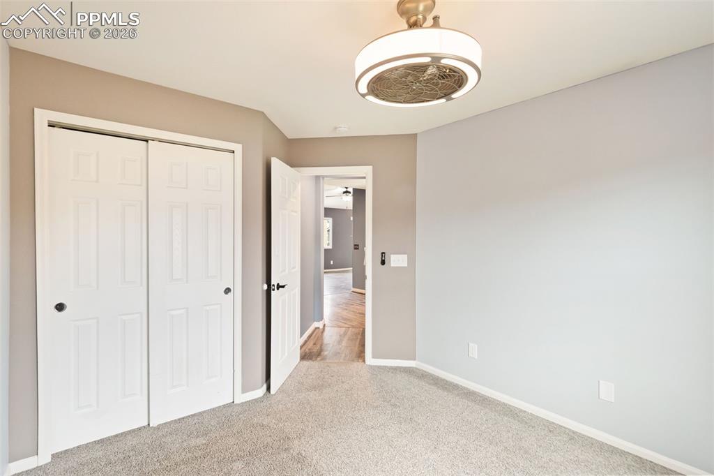 Image 14 of 21: Bedroom