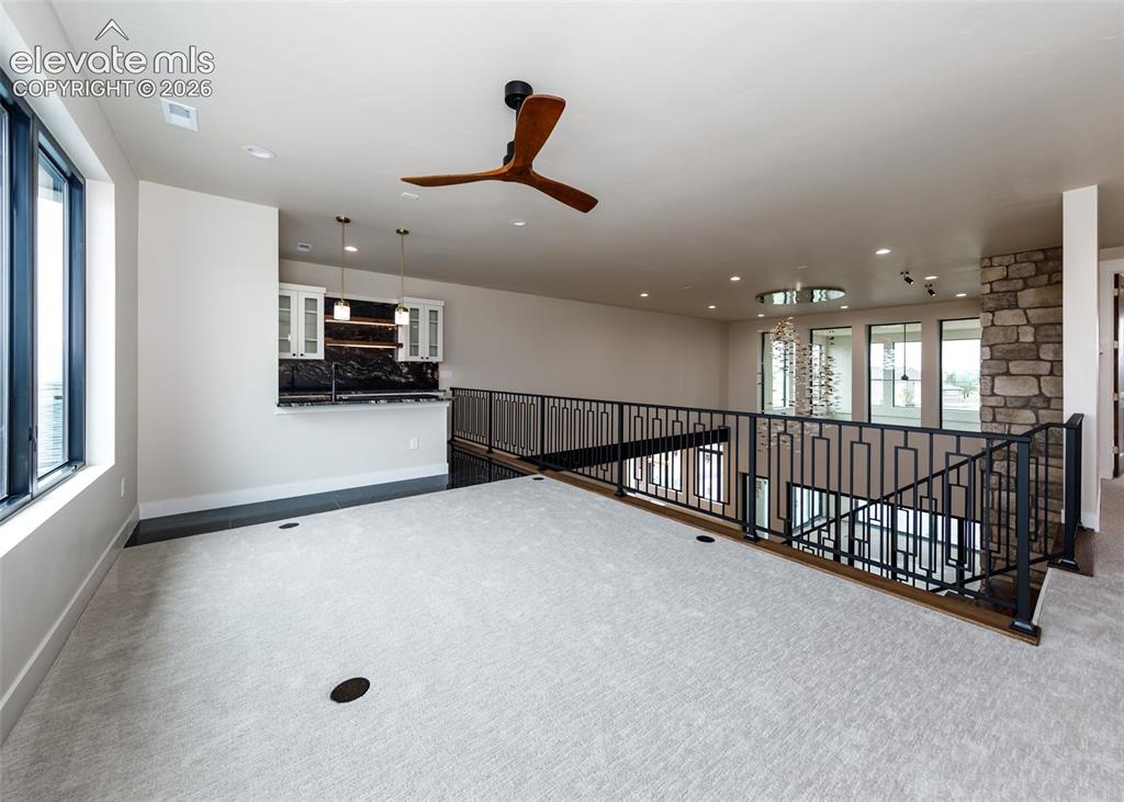 Image 38 of 50: Wet Bar adjoining Loft