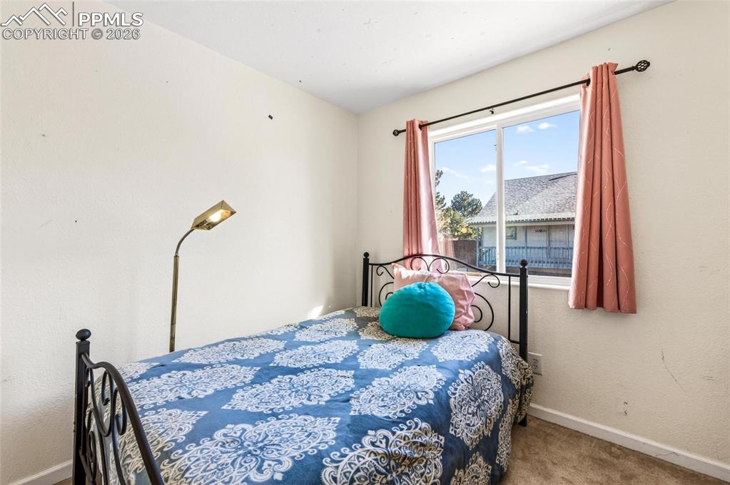 Image 13 of 28: Bedroom