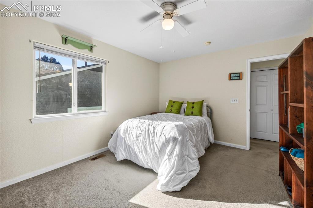 Image 16 of 28: Bedroom