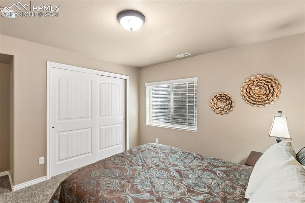 Image 33 of 49: Bedroom