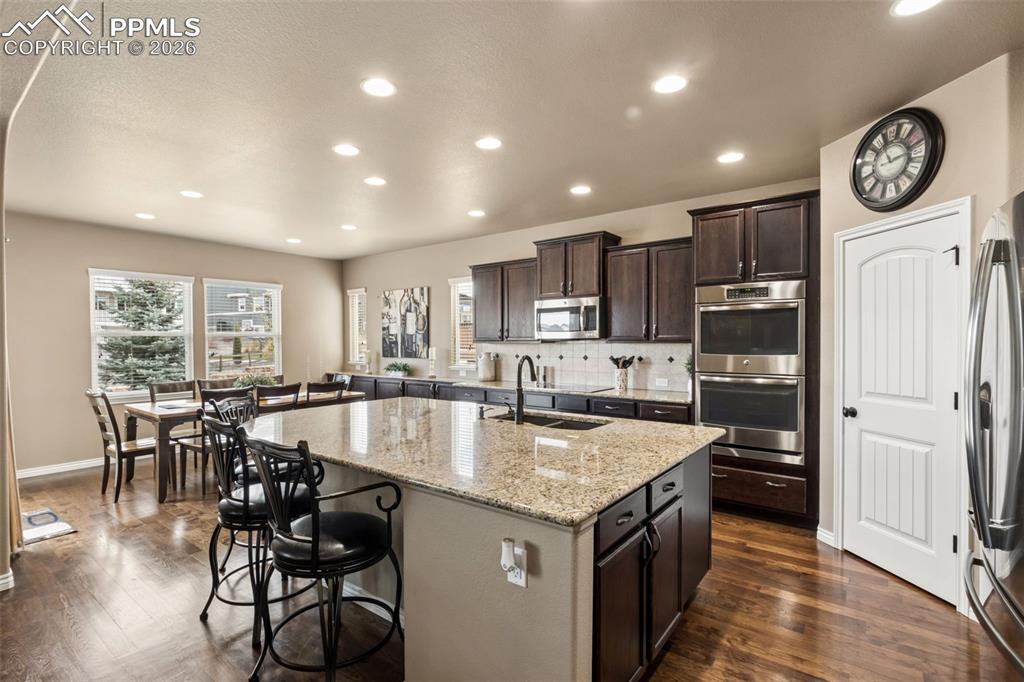 Image 6 of 49: Kitchen