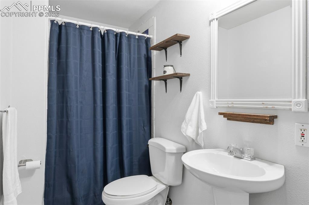 Image 35 of 50: Lower Level 3/4 Bath