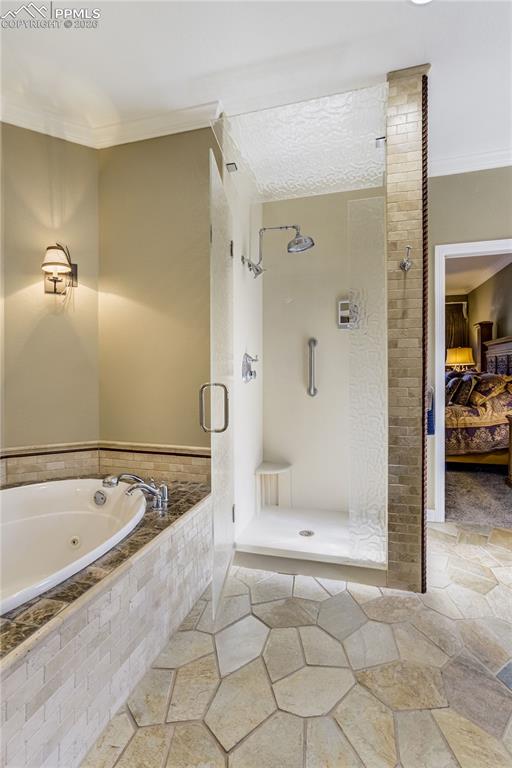 Image 25 of 49: Bathroom