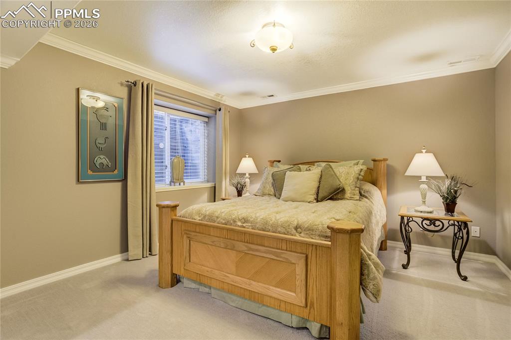 Image 38 of 49: Bedroom