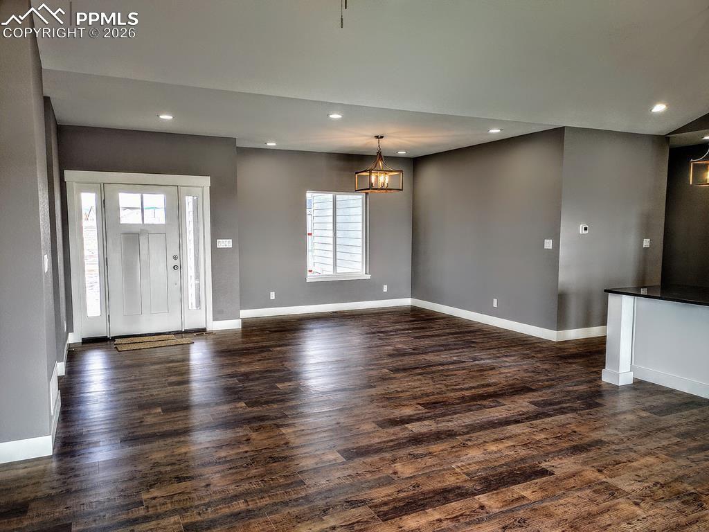 Image 6 of 29: Entry