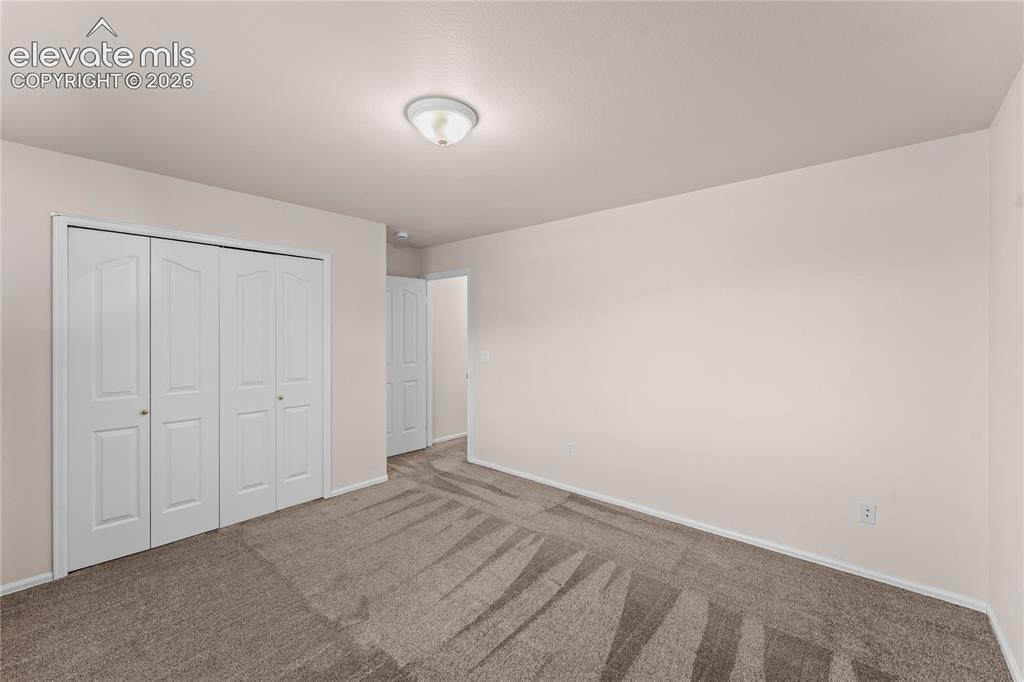 Image 18 of 50: Bedroom