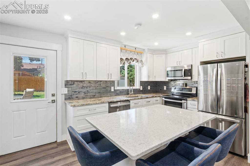 Image 13 of 35: Kitchen