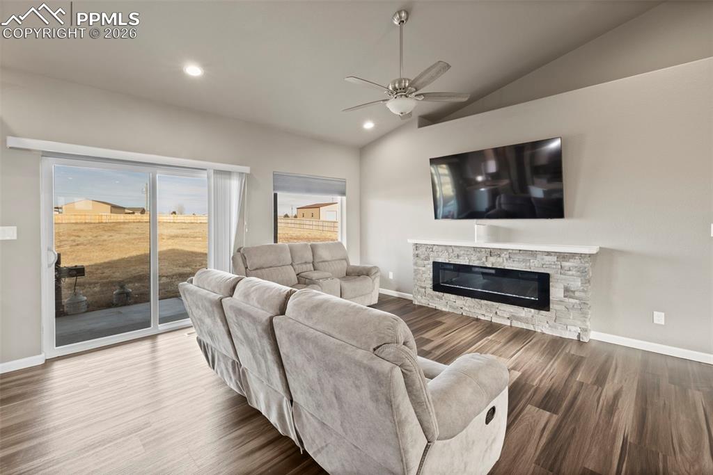 Image 8 of 48: Living Room