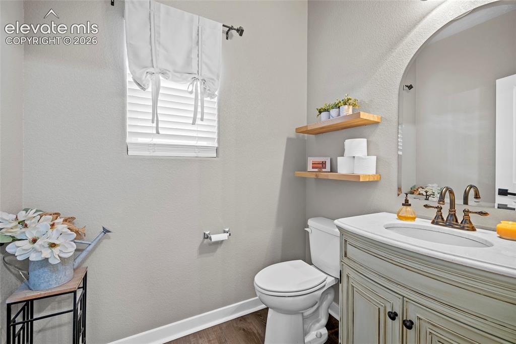 Image 16 of 41: Bathroom