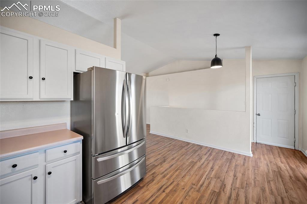 Image 11 of 36: Kitchen