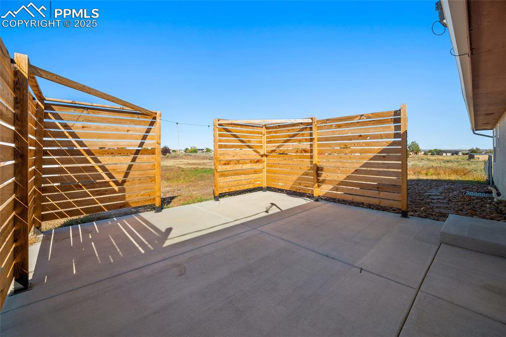 Image 28 of 36: Patio