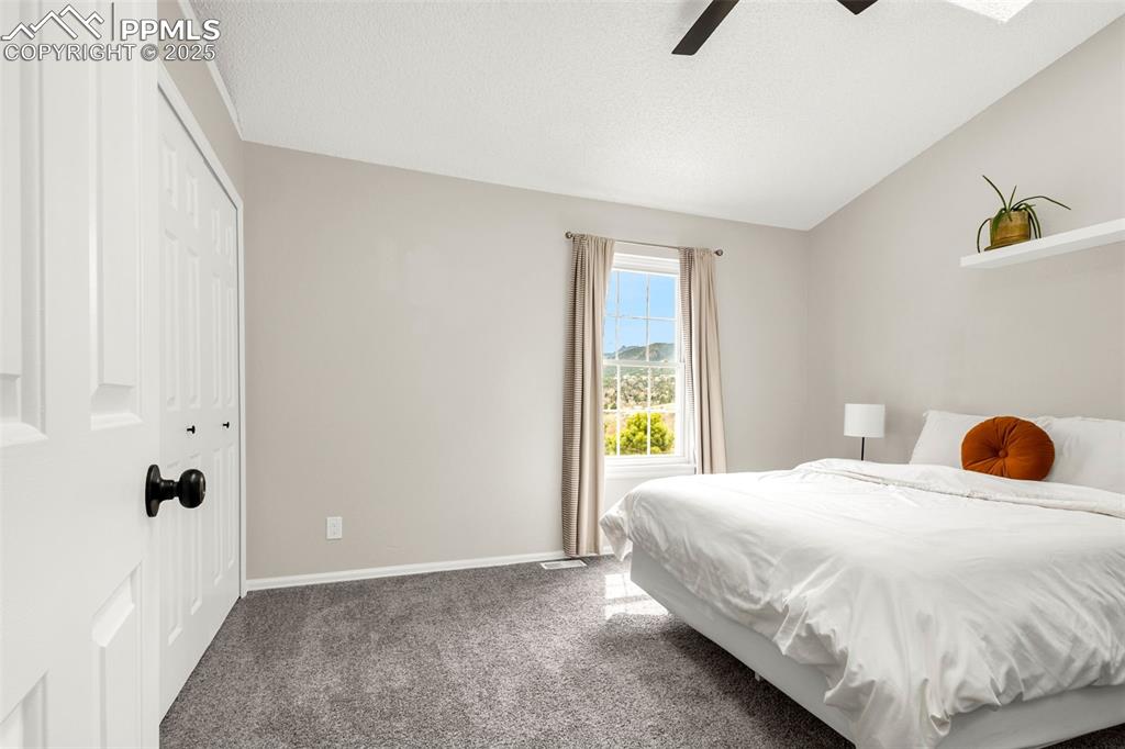 Image 13 of 30: Bedroom