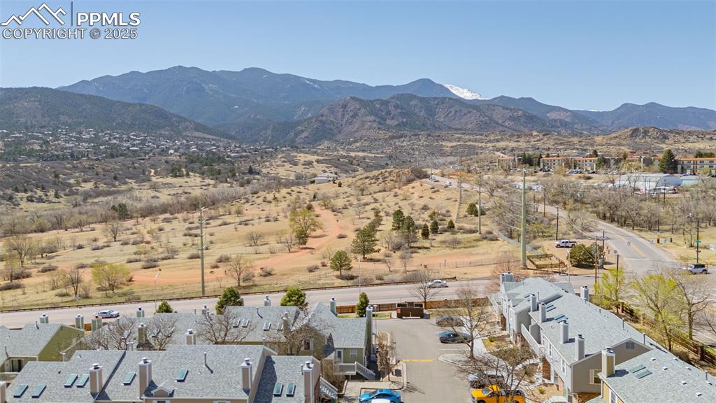 Image 2 of 30: West side home close to trails & popular amenities 