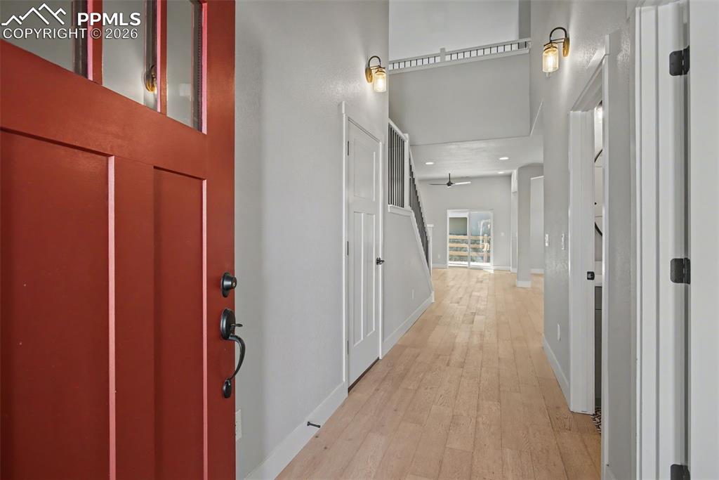 Image 10 of 29: Entry