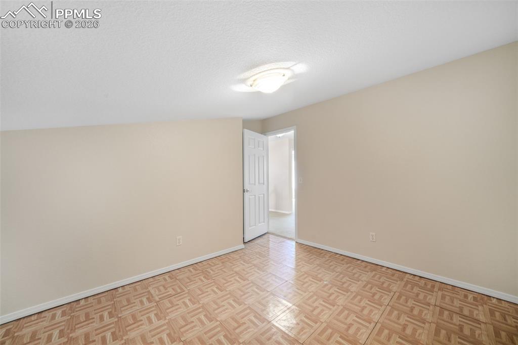 Image 41 of 49: Bonus Room